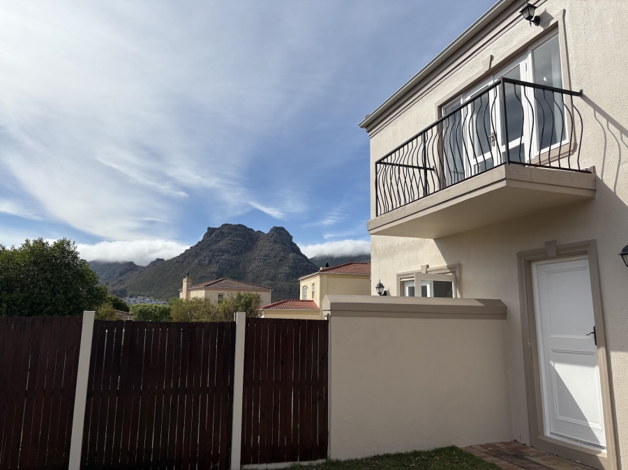 4 Bedroom Property for Sale in Kronenzicht Western Cape